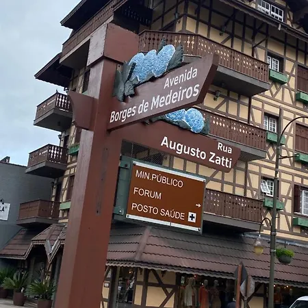 BELÍSSIMO apartamento no CENTRO de Gramado Exterior foto